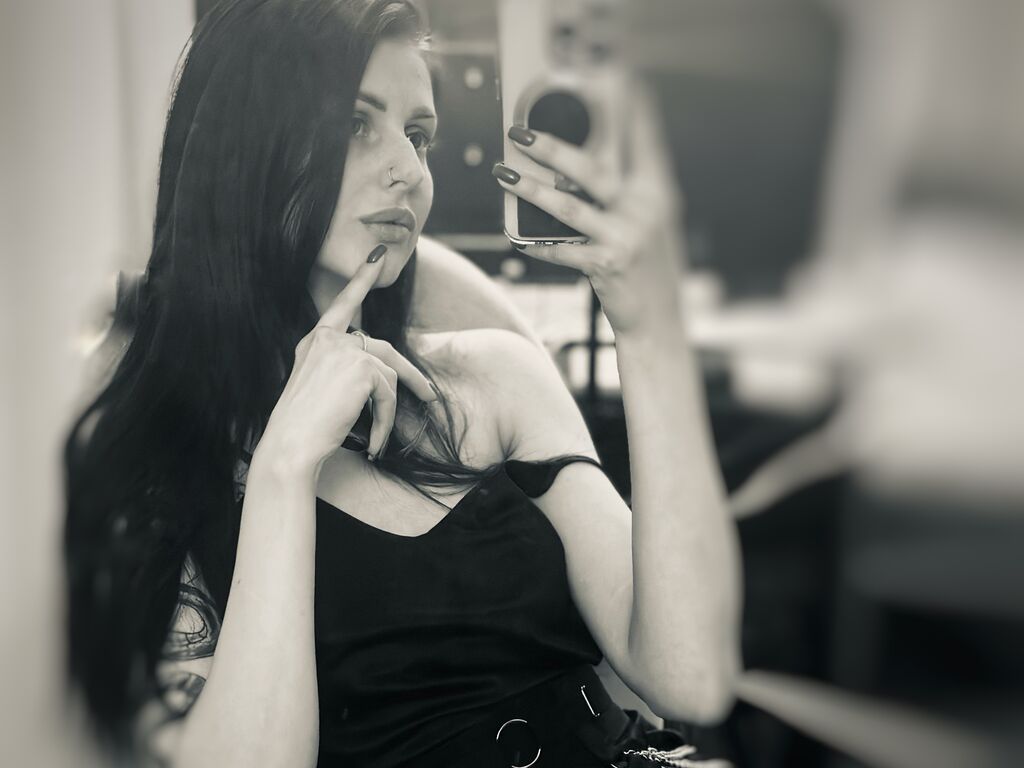 ArinaWeil